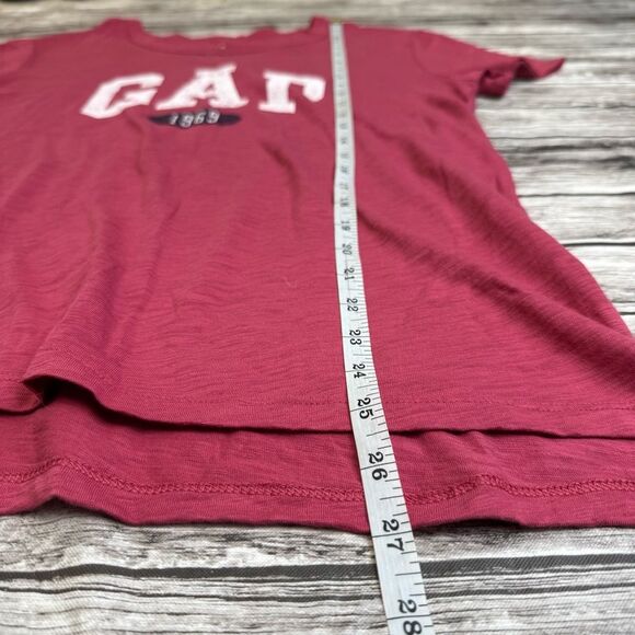 GAP Womens Basic Branded T Tee Shirt S SM Small Wine Merlot Red White Hi Low NWT - Picture 10 of 13